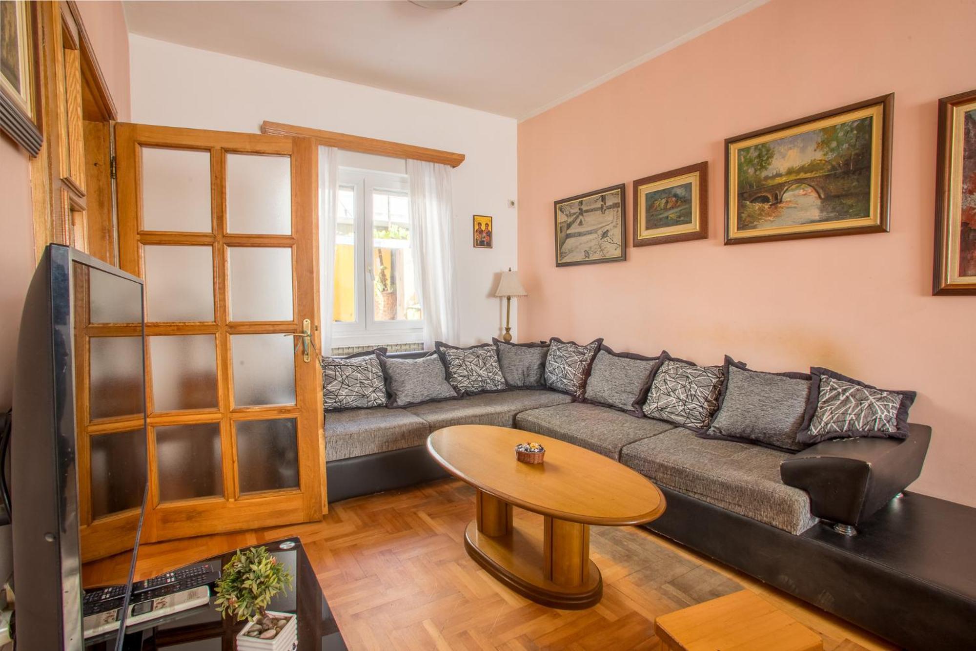 Late Story Apartment Podgorica Bagian luar foto
