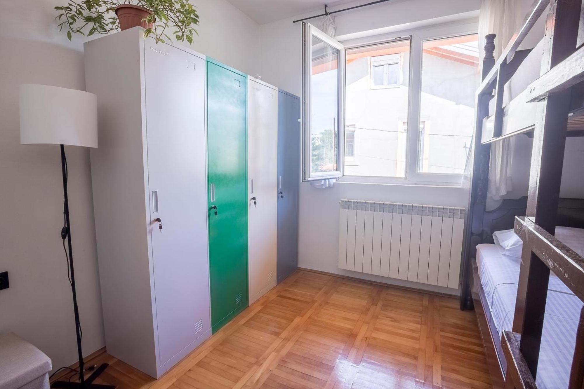 Late Story Apartment Podgorica Bagian luar foto